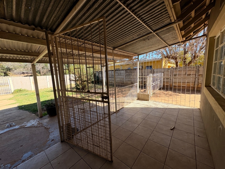 3 Bedroom Property for Sale in Ellaton North West